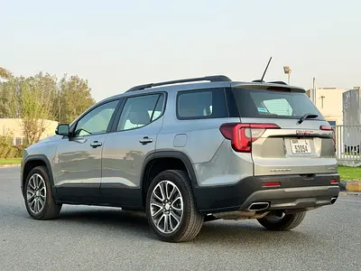 صورة 16 لـ 2023 GMC ACADIA