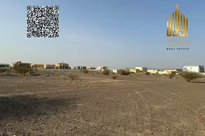 commercial plot in Manama 8, including fees