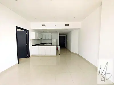 NEAR METRO / NEAR BEACH / UNFURNISHED / BRIGHT
