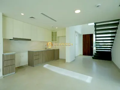 4Br+maid | Corner Unit | Spacious Plot