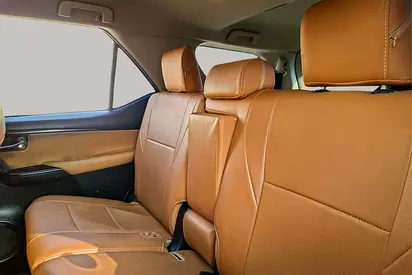 2024 Toyota FORTUNER — фото 12