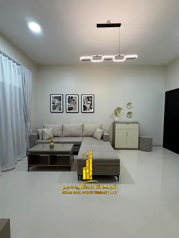 شقة غرفة وصالة للايجار الشهري | عجمان - الجرف 2 | شامل الفواتير و الإنترنت - بادر بالحجز الأن ✅ الشقة مفروشة بالكامل فرش أنيق