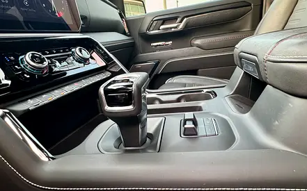 صورة 15 لـ 2024 GMC SIERRA