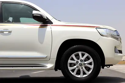 2020 Toyota LAND CRUISER — миниатюра 7