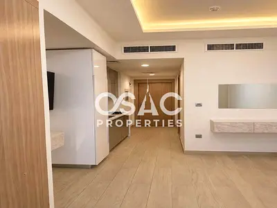 CHARMING STUDIO | COMMUNITY VIEW | PRIVATE BALCONY