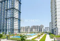 Pool views | Park access | Vacant