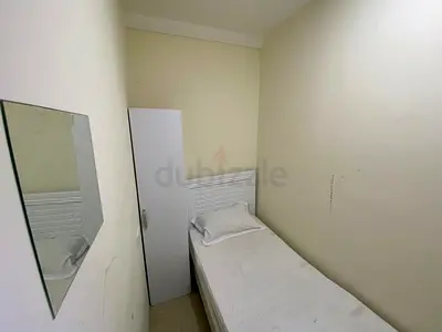Mini Capsule Partition for Rent in Marina Crown – Dubai Marina