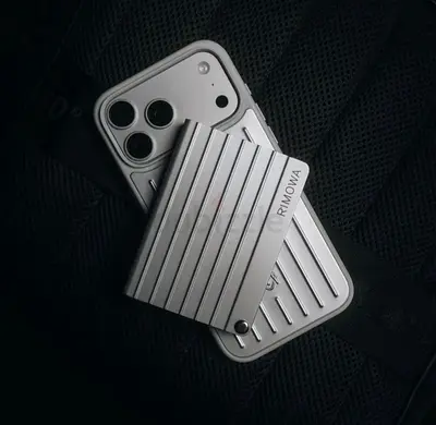 Rimowa wallet