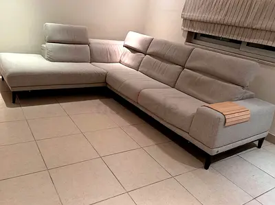 Brand new condition Natuzzi L Shape Corner Sofa good condition
