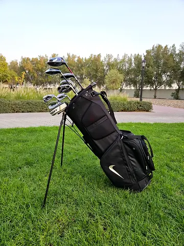 ⛳ TaylorMade M Series Complete Golf Set (12 clubs and bag)
