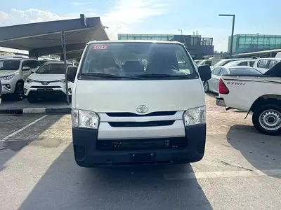 2022 Toyota HIACE 照片 2