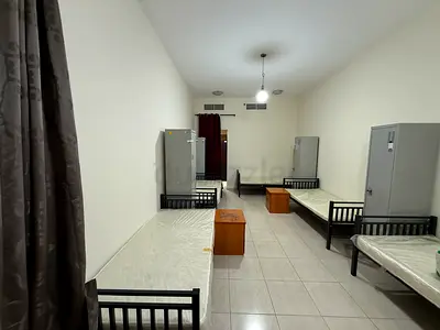 Executive bed available near souq extra DSO