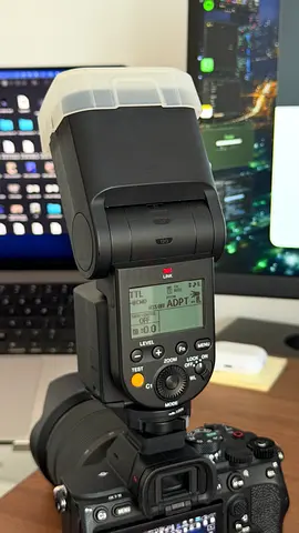 Sony HVL-F60RM2 Wireless Radio Flash — Like New, No Marks