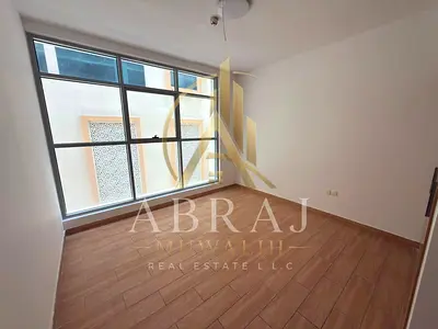 Huge 1bhk apartment with balcony built-in wardrobe school area Muwalia sharjah