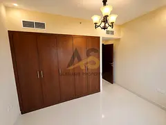 12 Cheques ! Lavish 2Bhk - 45K ! Parking + Wardrobes !