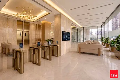 Fully Fitted | Prime Location | Vacant