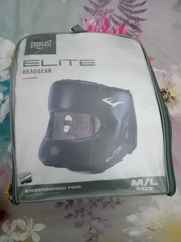 Everlast elite boxing head gear M/L