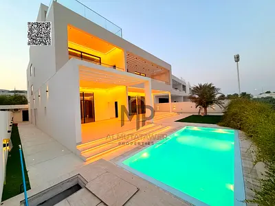 فيلا للبيع في منطقة الزوراء، على شاطئ البحر، محاطة بجمال طبيعي خلاب. تشطيبات فاخرة وتصميم أنيق. ملكية حرة متاحة لجميع الجنسيات.