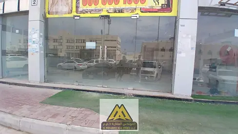 للايجار عجمان الصناعيه 1 محل 900 قدم شارع عمان قريب مارك اند سيف 85 الف تأمين 10%