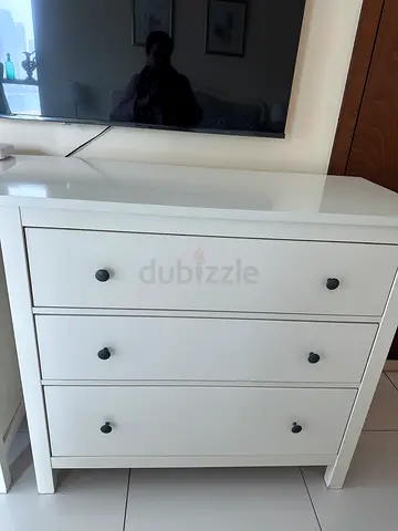 2 Ikea Hemnes chest of 3 drawers stain white