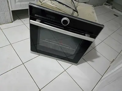 73L,, 2650w,, made in france,,Built-in electric oven with glass good working condition,, bran