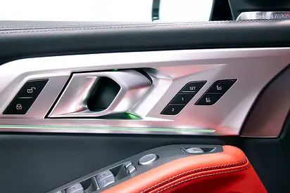 صورة 13 لـ 2025 BMW XM