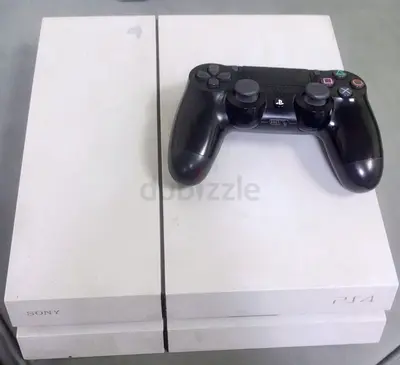 PS4 jailbroken+Orginal controller+free games for sale