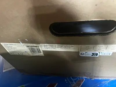 iRobot Roomba (sealed box) - unused vacuum unit
