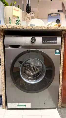 Hisense Washing Machine 60 x 60 x 87, Hisense, 7kg, Steam + Inverter, Less than 1 year, hardly used