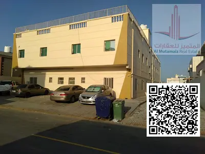 فرصة ممتازة للسكن الراقي والحيوي! شقة تتميز بتشطيبات ممتازة وموقع استراتيجي في منطقة الروضة، على بعد خطوات من الخدمات والمحلات التجارية وسهولة المخرج