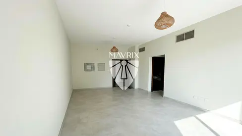 Vacant | Available Now | Closed Kitchen | High ROI