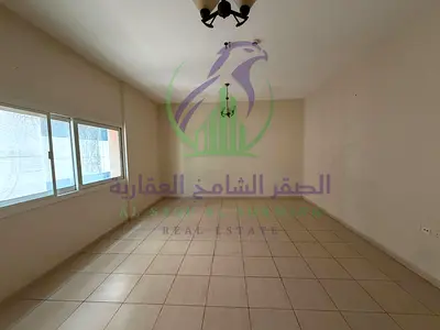 غرفتين ماستر وصاله المجاز 3 باركينج مجاني خزائن بالحائط اطلاله مفتوحه موقع مميز بالقرب من قناة القصباء