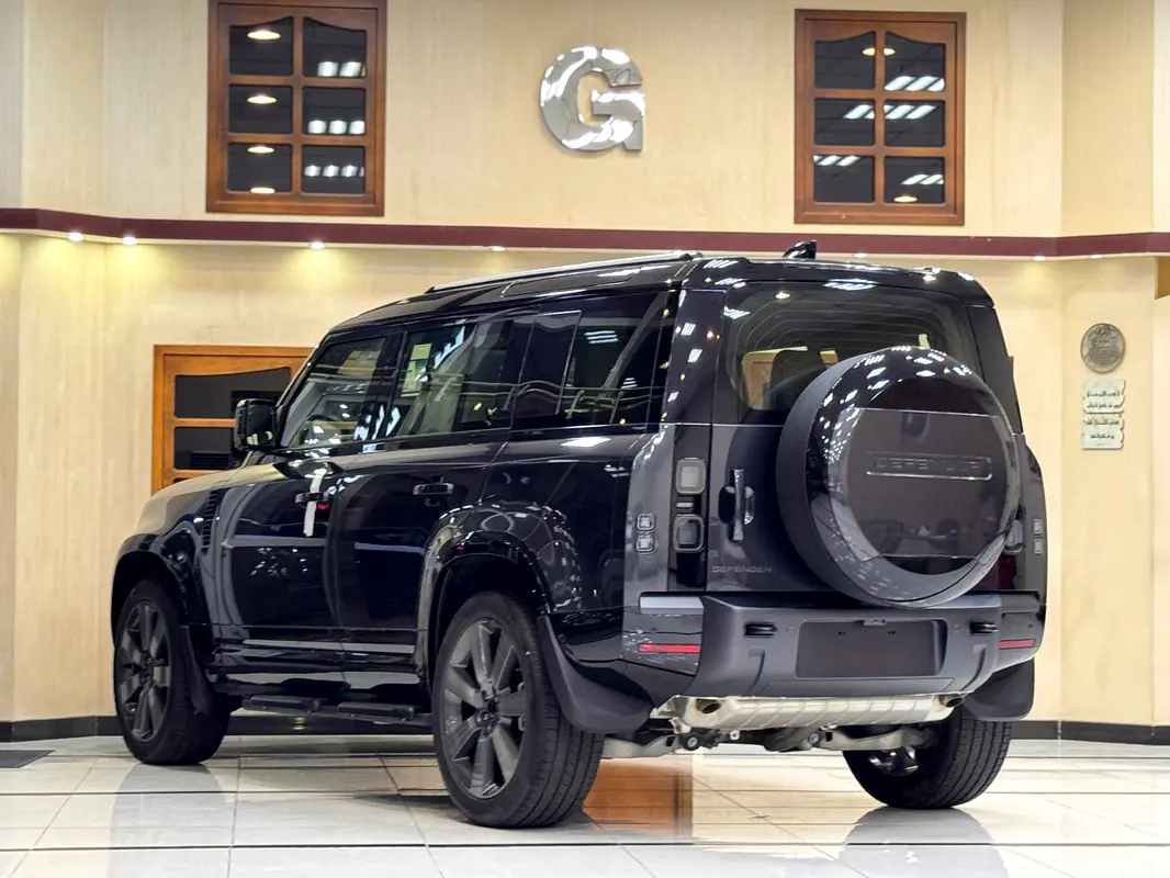 Land Rover Defender 2026