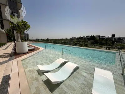 Corner Unit | Pool View | Flexible Cheques