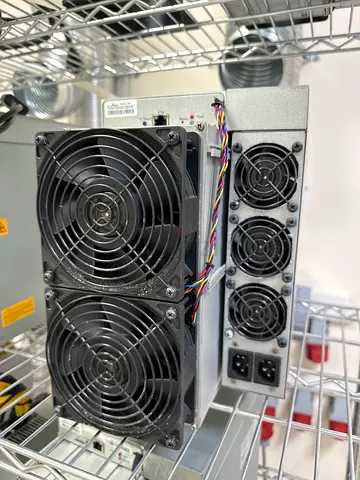 Antminer S19jpro 104 TH/s ASIC miner