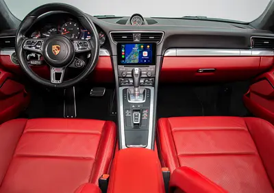 2017 Porsche 911 thumbnail 8