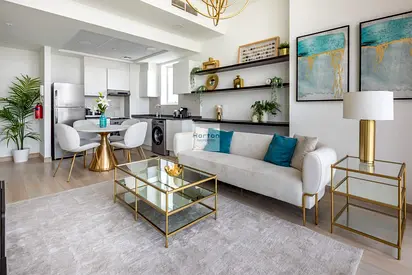 MODERN LIVING I FURNISHED I PRIME LOCATION