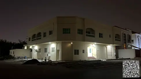 Building for sale / 12 apartments / Fully vacant / Excellent and negotiable price / Strategic location and corner unit