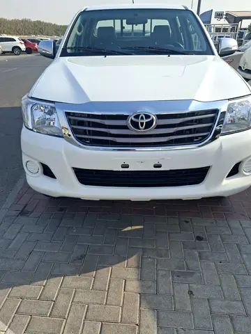 Toyota Hilux 2014 GCC Specs Reliable Pickup