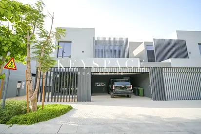 Grand Nature Estate | Contemporary Luxury | Resale