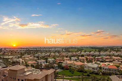 Top floor 2 bed internally facing JGE Golf Course
