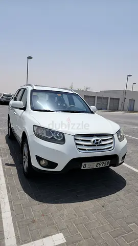 Hyundai Santa Fe 2011 GLS GCC Specs