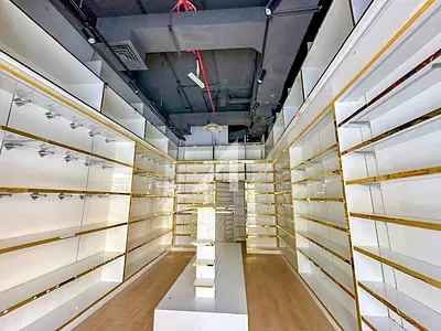 Fitted and Ready Shop | Close to Zabeel Park