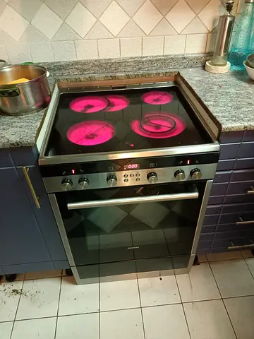 Siemens freestanding electric cooker with ceramic hob - good working condition