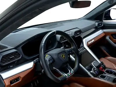 صورة مصغرة 8 لـ 2021 Lamborghini URUS