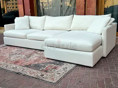 Same like new Condition Crate&Barrel Lounge Deep feather filled L Shape Sofa Beige