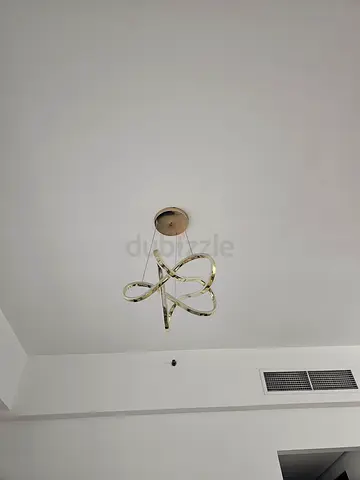 Modern Gold LED chandelier light in Decorative star Design