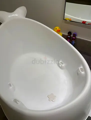 Skip Hop baby bath tub