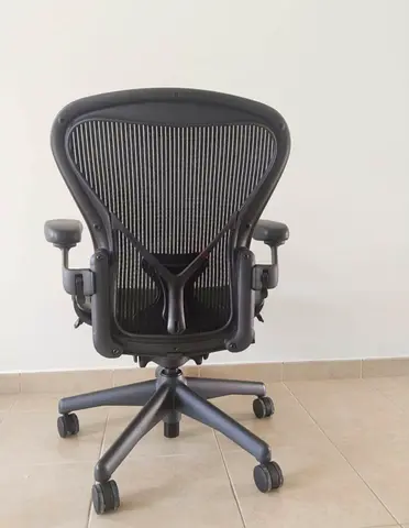 Brand Herman Miller Aeron Classic Chair PostureFit Back Support Fully Adjustable Size B
