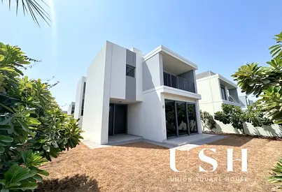 Luxury Family Villa | Spacious Layout | Vacant
